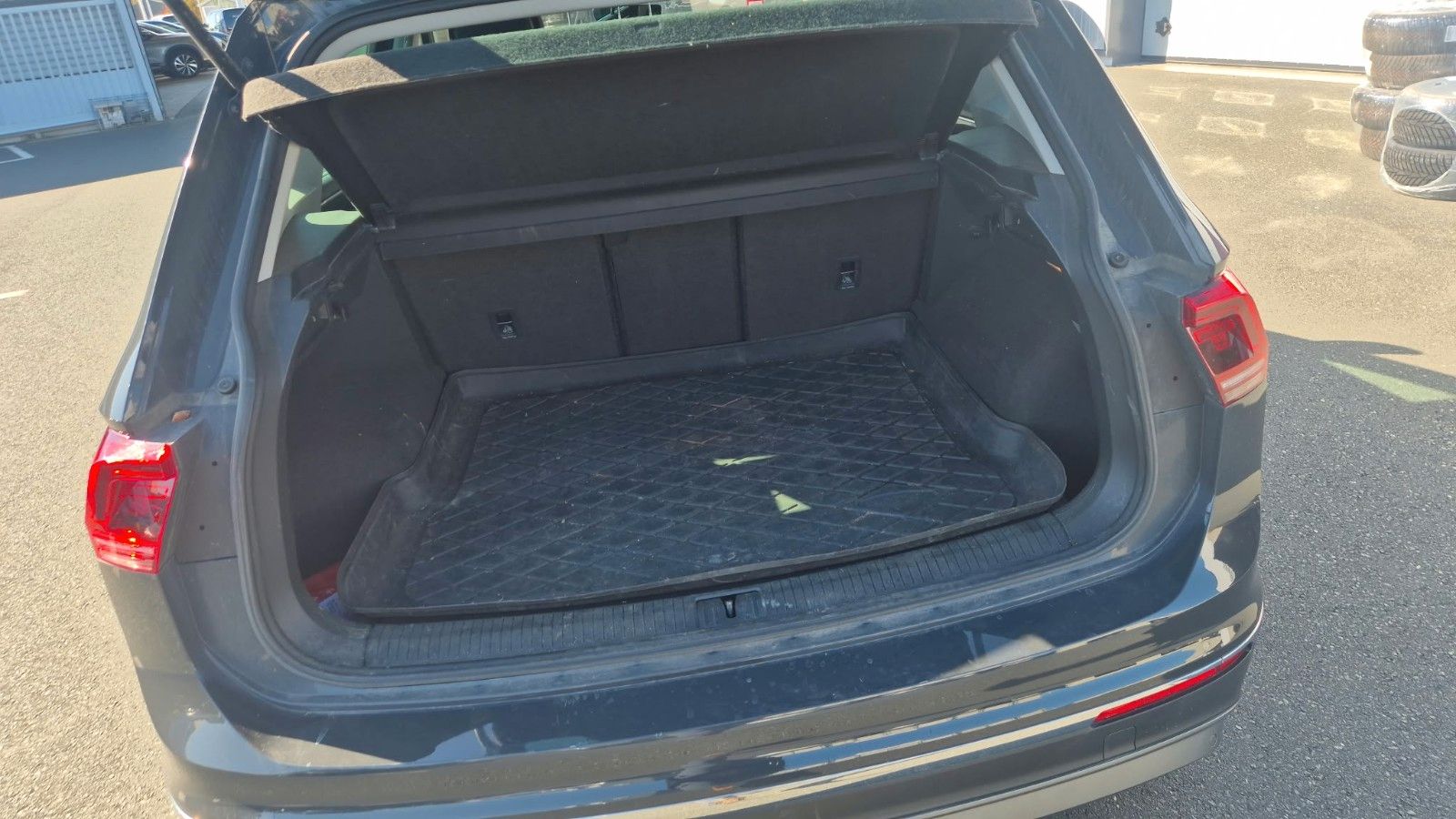 Volkswagen Tiguan 2.0 TDI SCR DSG Highline imagem 3