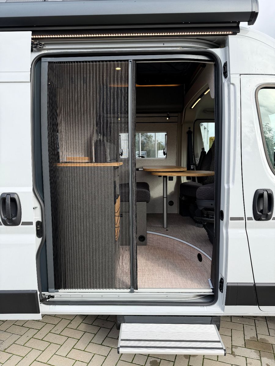 Fahrzeugabbildung HYMER / ERIBA / HYMERCAR Redwood 600 Trail