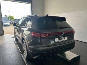 Volkswagen Touareg - 4