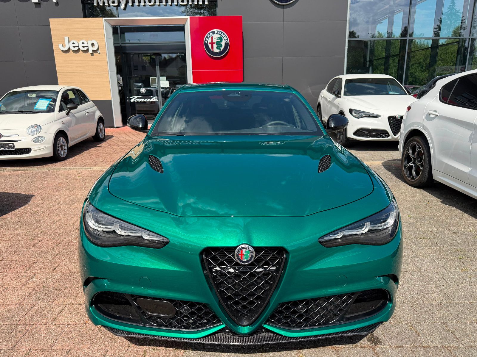 Fahrzeugabbildung Alfa Romeo Giulia Quadrifoglio Oro