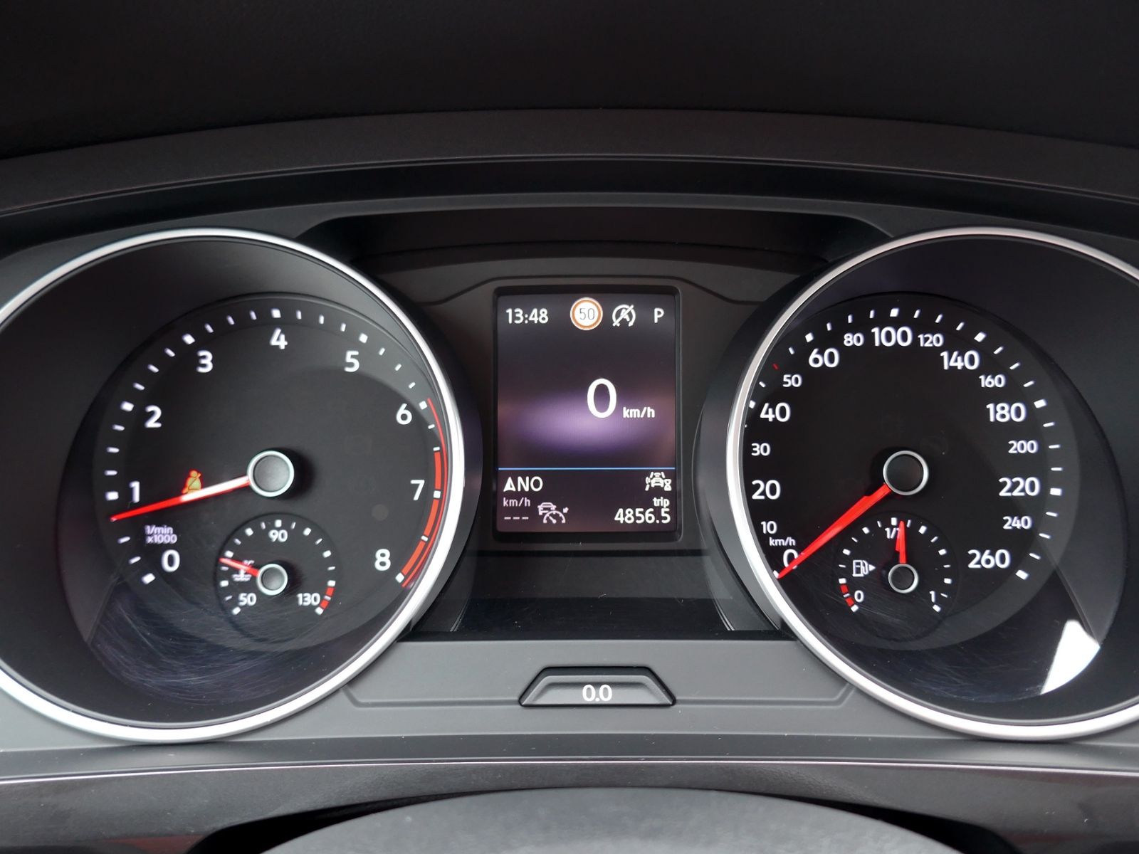 Fahrzeugabbildung Volkswagen Tiguan Move 1.5 TSI DSG | LED RFK ACC Navi