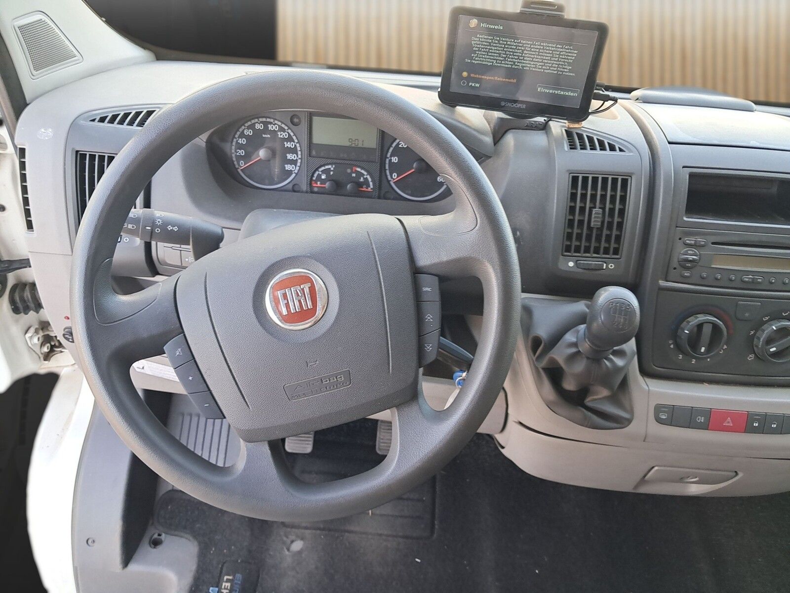 Fahrzeugabbildung Eura Mobil Terrestra TI 660HB Markise,Fahrradträger,TV