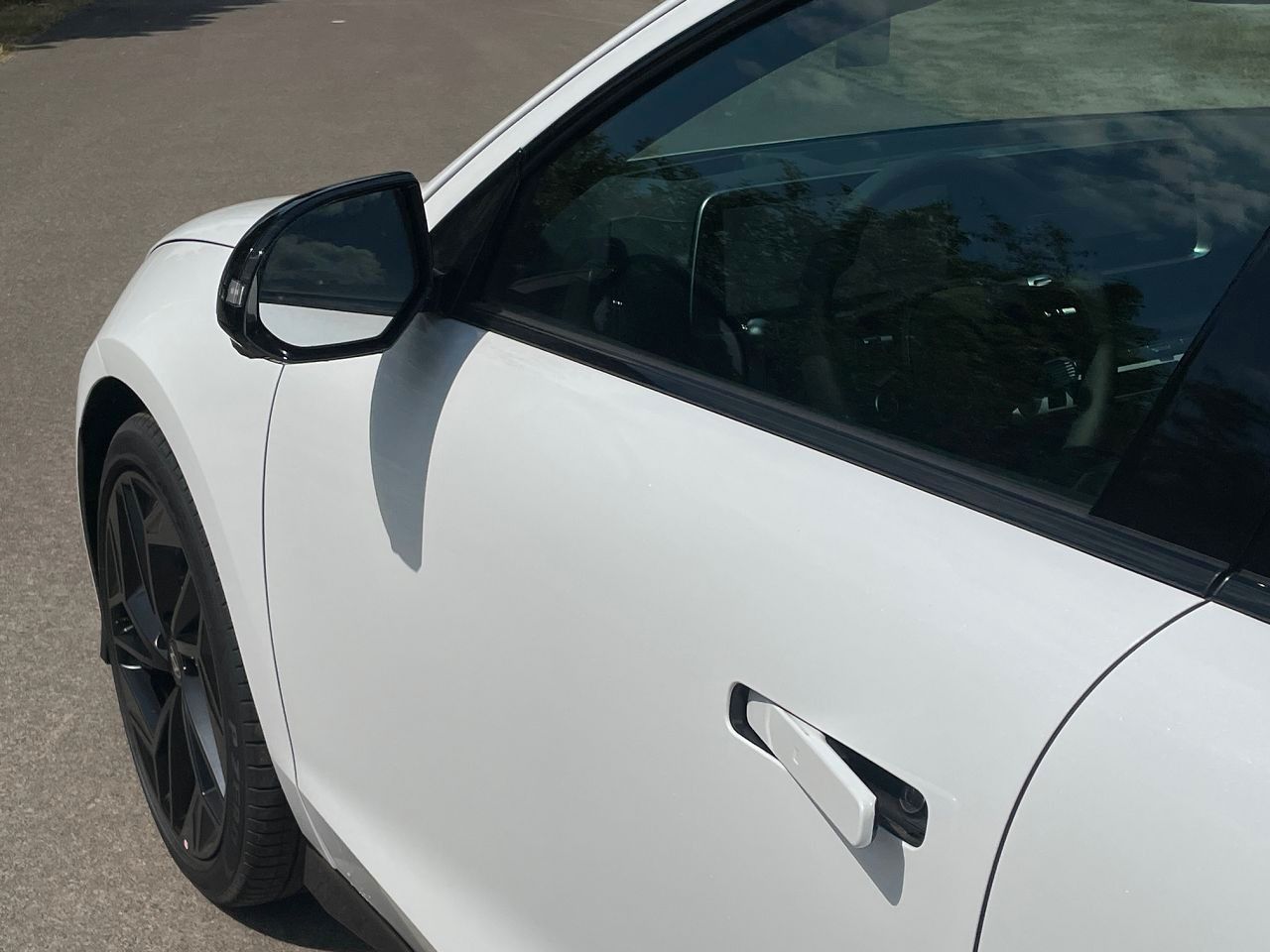 Fahrzeugabbildung Hyundai IONIQ 6 Ioniq 6 First Edition 4WD *MIETKAUF