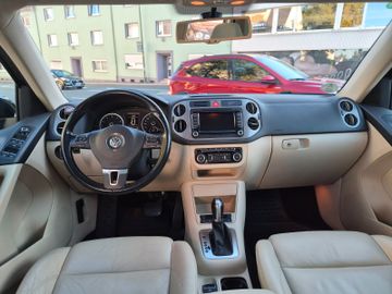 Volkswagen Tiguan - 10