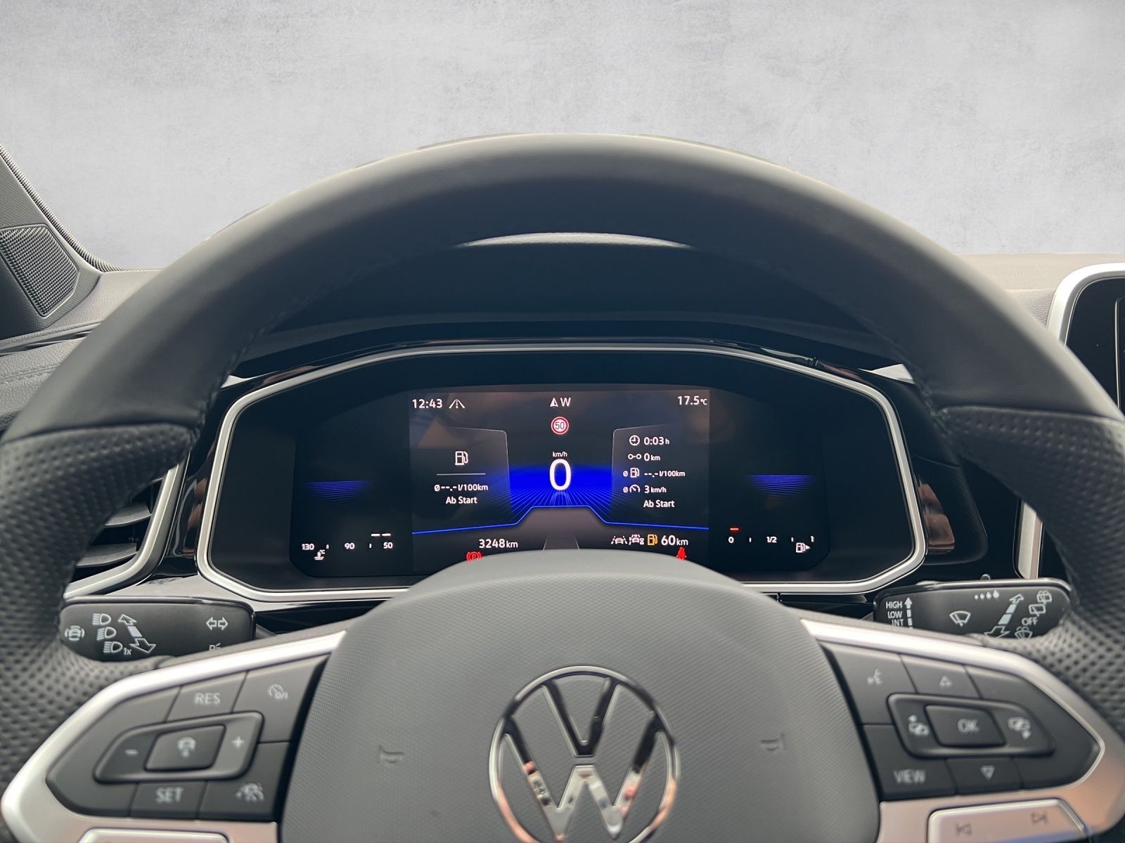 T-Roc R-Line 1.0 TSI*ACC*Navi*RearView*Klima