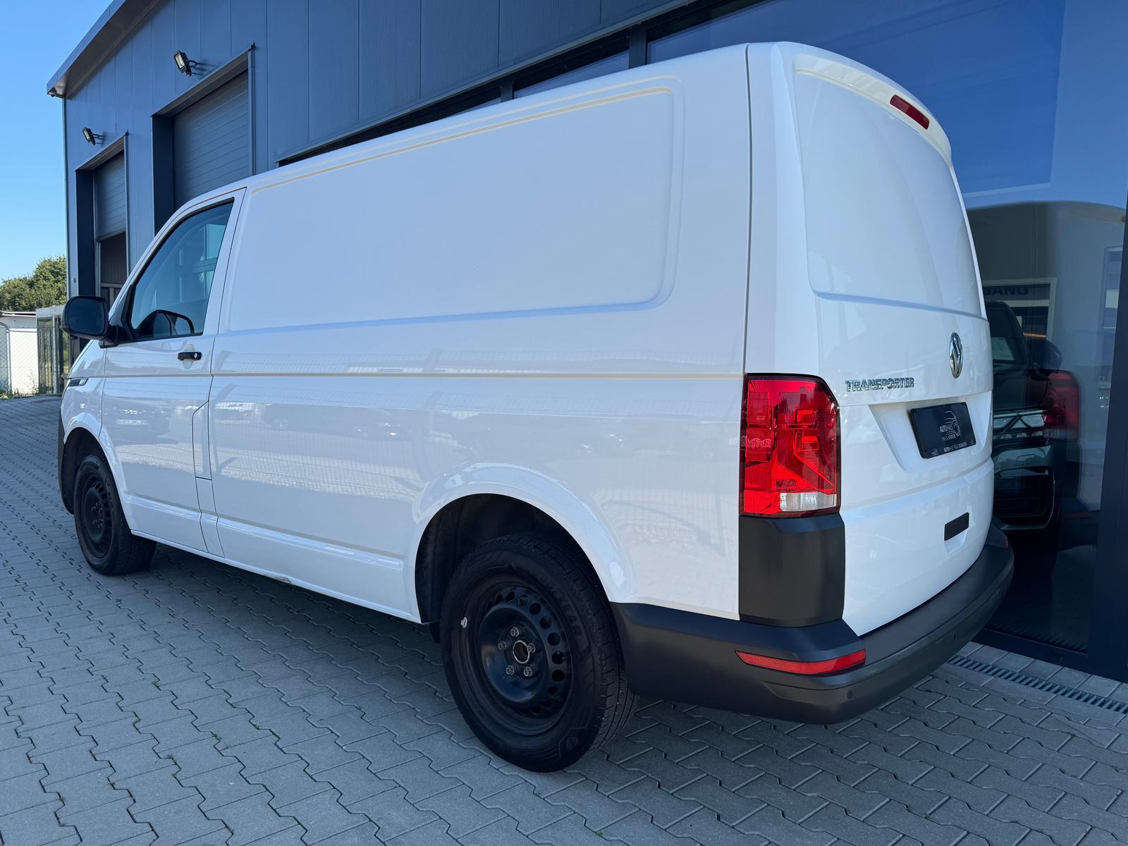 Volkswagen T6.1 Transporter 2.0 TDI/APP/SITZHZG/KLIMAANLAGE