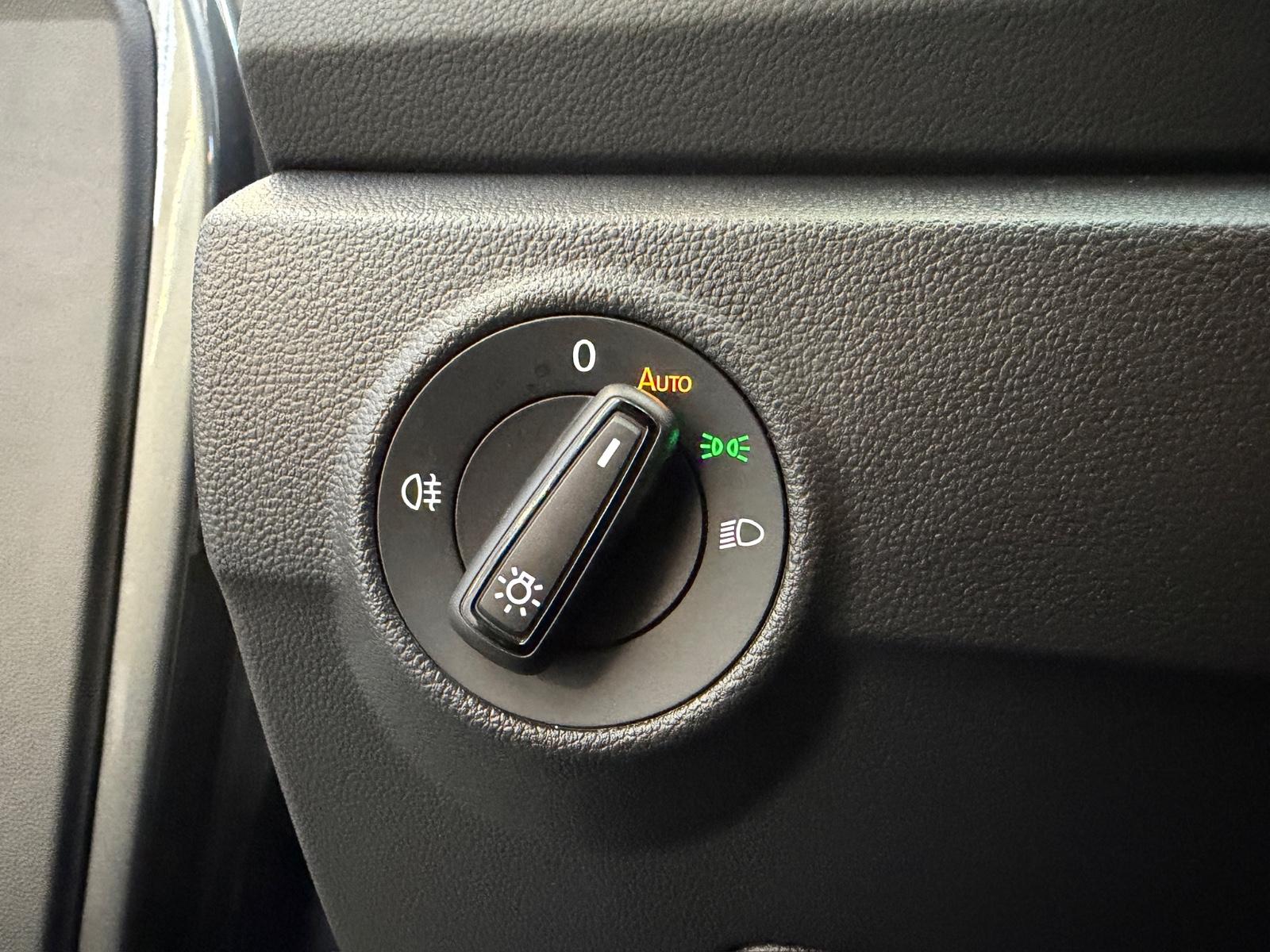 Volkswagen T-Roc Life 1.5l TSI #DSG#SHZ#AHK#ACC#LED#KEYLESS