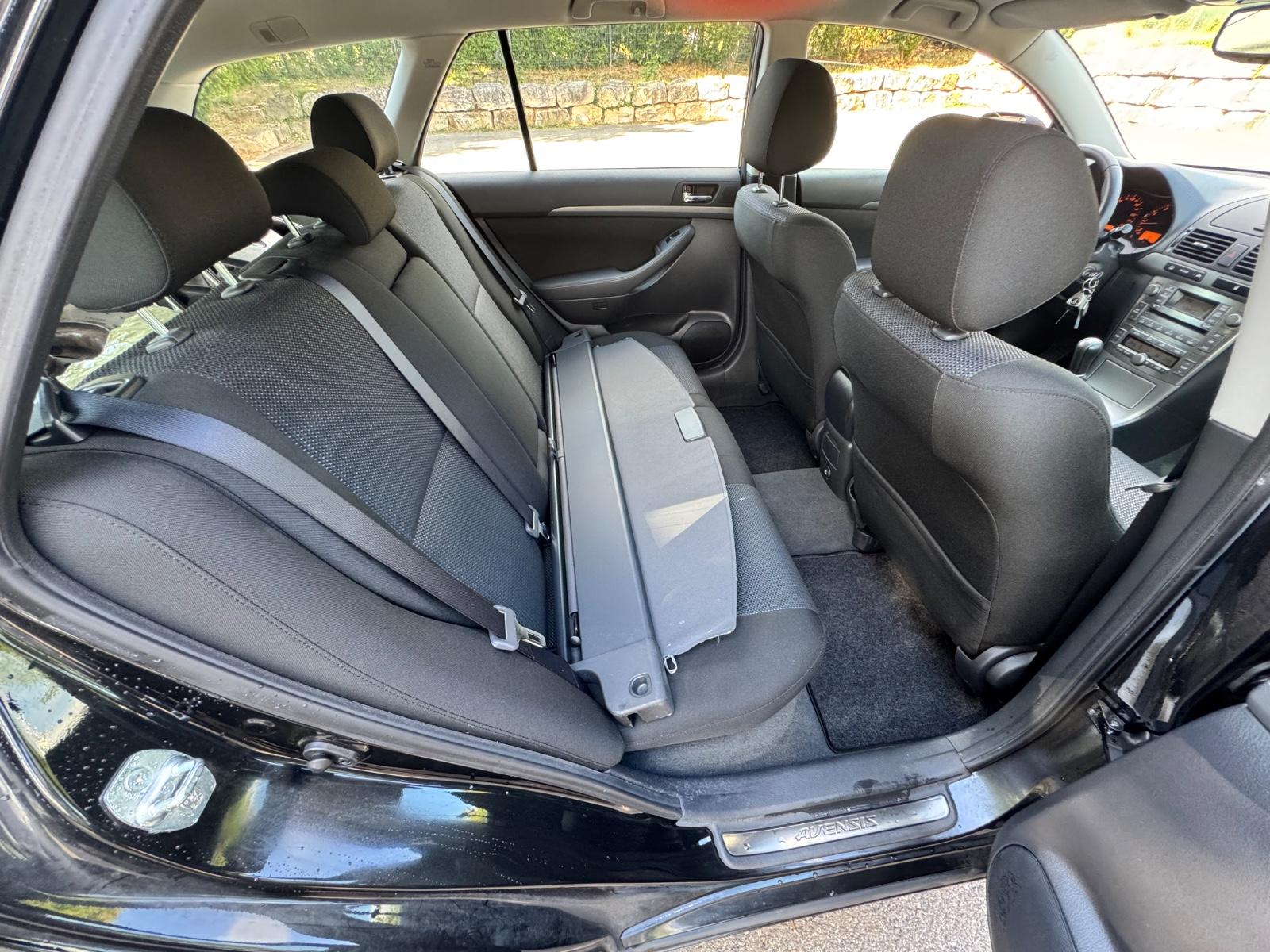 Toyota Avensis 2008 — photo 17