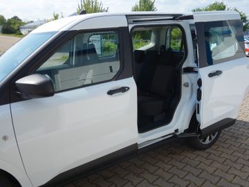 Bild 9 Ford Tourneo Courier 1.0 EcoBoost 92 kW Trend