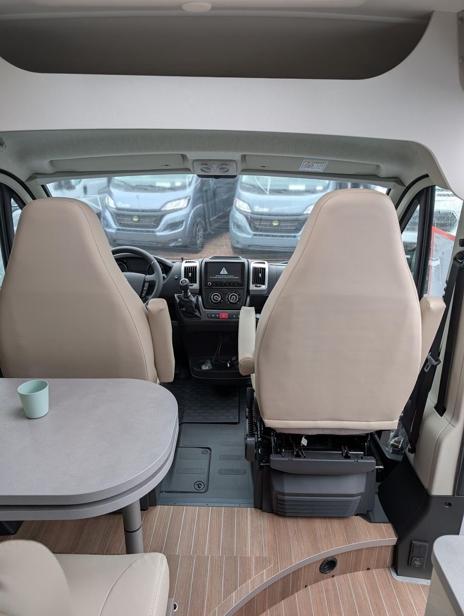 Fahrzeugabbildung Etrusco CV 600 DB Markise, Rückfahrkamera,