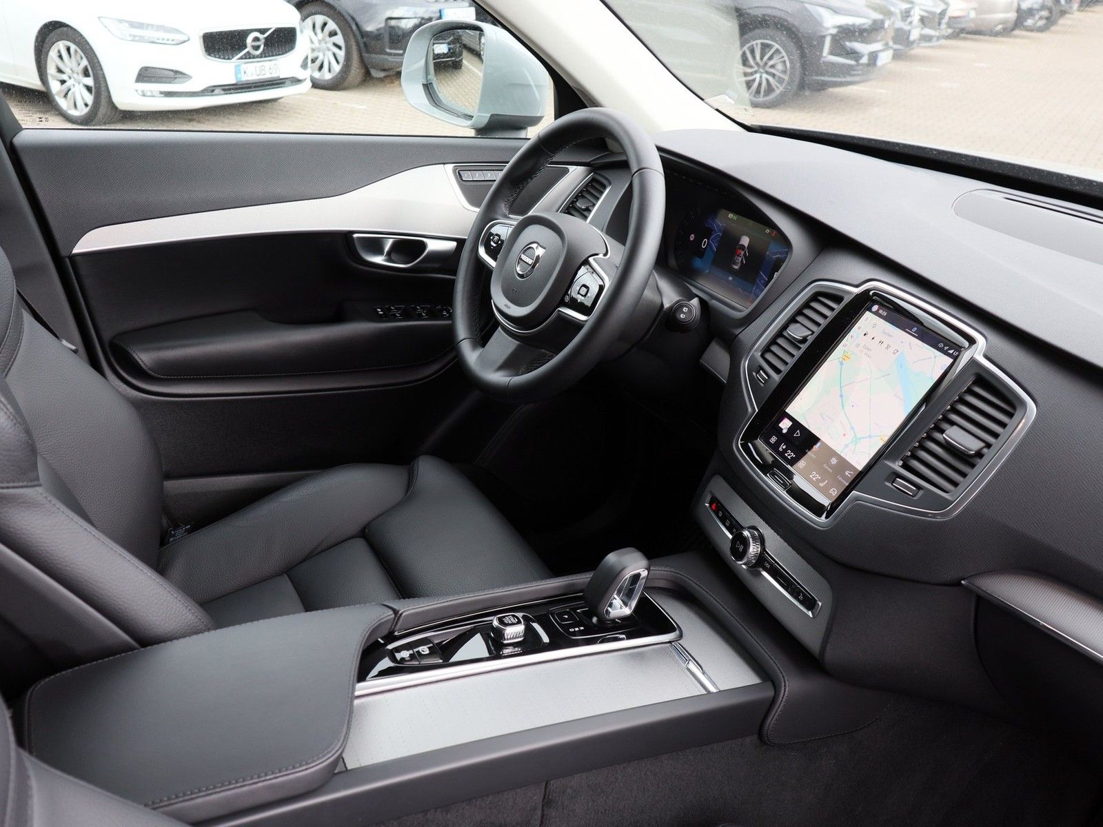 Volvo XC90 T8 Core Recharge Plug-In Hybrid AWD Sitz- W imagem 3