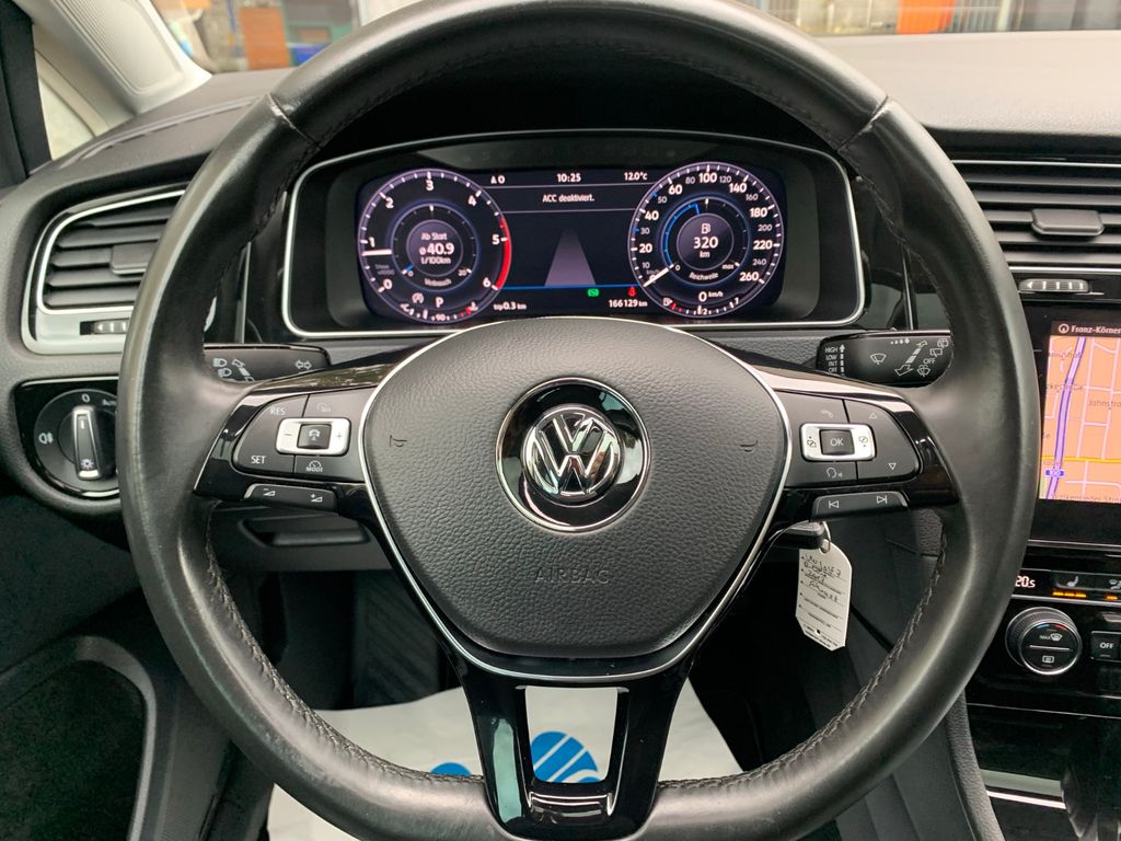 Volkswagen Golf VII Lim. R-Line + Highline PANO DIGITAL