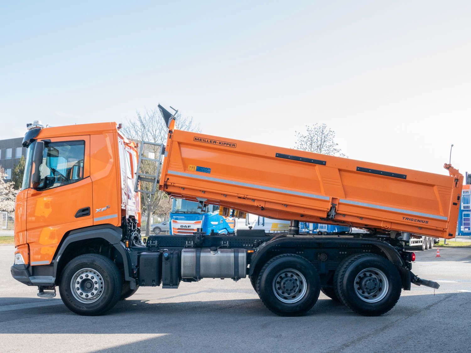 Fahrzeugabbildung DAF FAT XFC 530 Meiller Trigenius D316