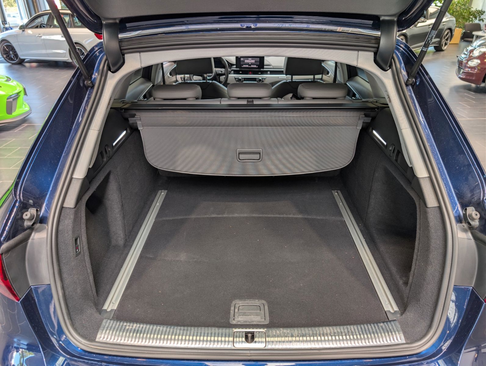 Audi A4 Allroad quattro 45 TFSI S tronic 8-fach foto 12