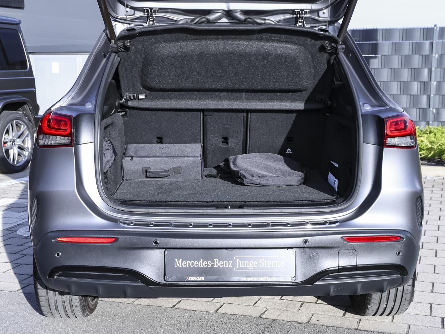 Mercedes-Benz EQA 350 4M AMG Night Panorama Distronic 360° AHK foto 13