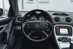 Fahrzeugabbildung Mercedes-Benz SL55 AMG *SCHECKHEFT / MASSAGE / VOLL*