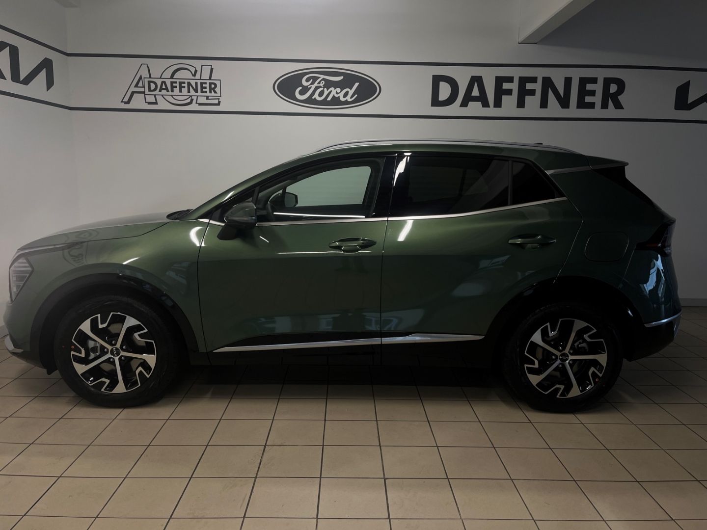 Fahrzeugabbildung Kia Sportage 1.6 T-GDI Spirit, 360 Grad, Harman Kard