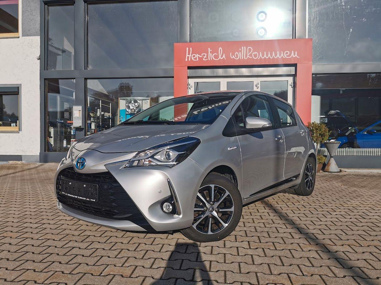 Toyota Yaris 1.5 Team Deutschland SHZ+PDC+KAMERA+ALU