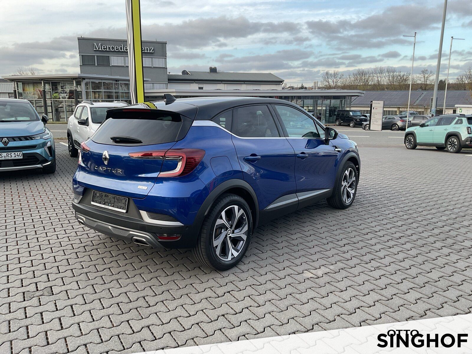 Fahrzeugabbildung Renault Captur R.S. LINE TCe 140