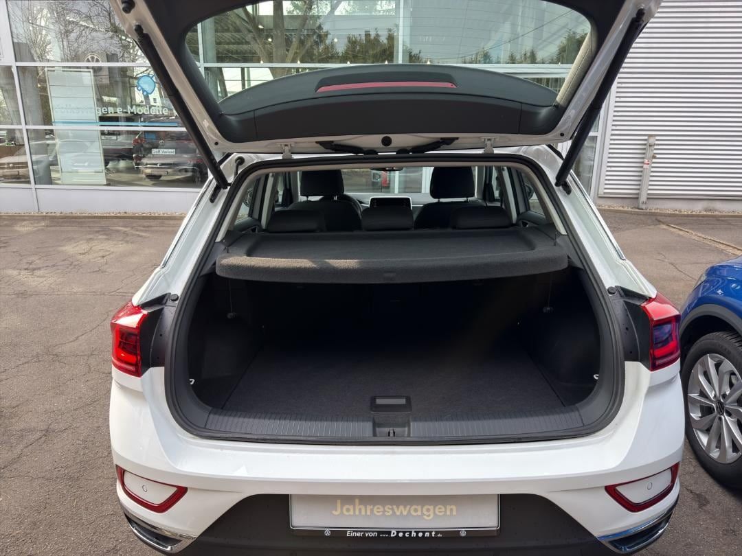Fahrzeugabbildung Volkswagen T-ROC Style 1.5 TSI DSG,AHK,IQ-Light,el.Kofferr.
