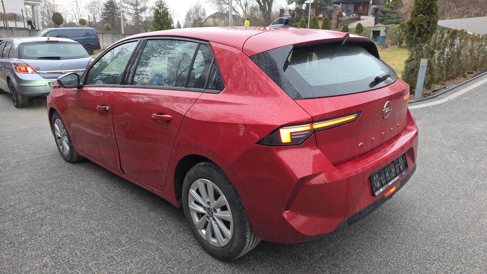 Opel Astra 1.2 Turbo 81kW Edition