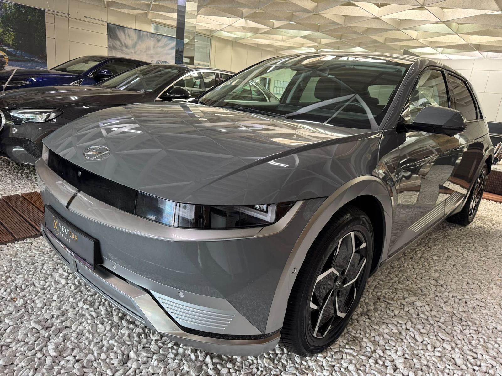 Hyundai Ioniq 5 Uniq Elektro 4WD Werksgarantie Pano 