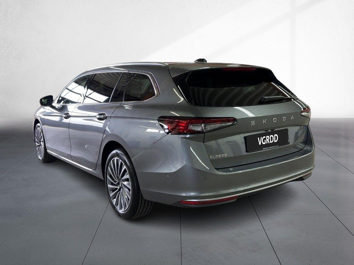 Skoda Superb Combi L&K 2,0 TDI DSG *STANDHEIZUNG AHZV*