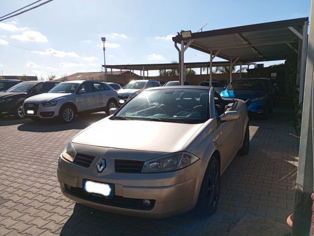 Renault Megane Mégane C-C 1.9 dCi/130CV Confort 