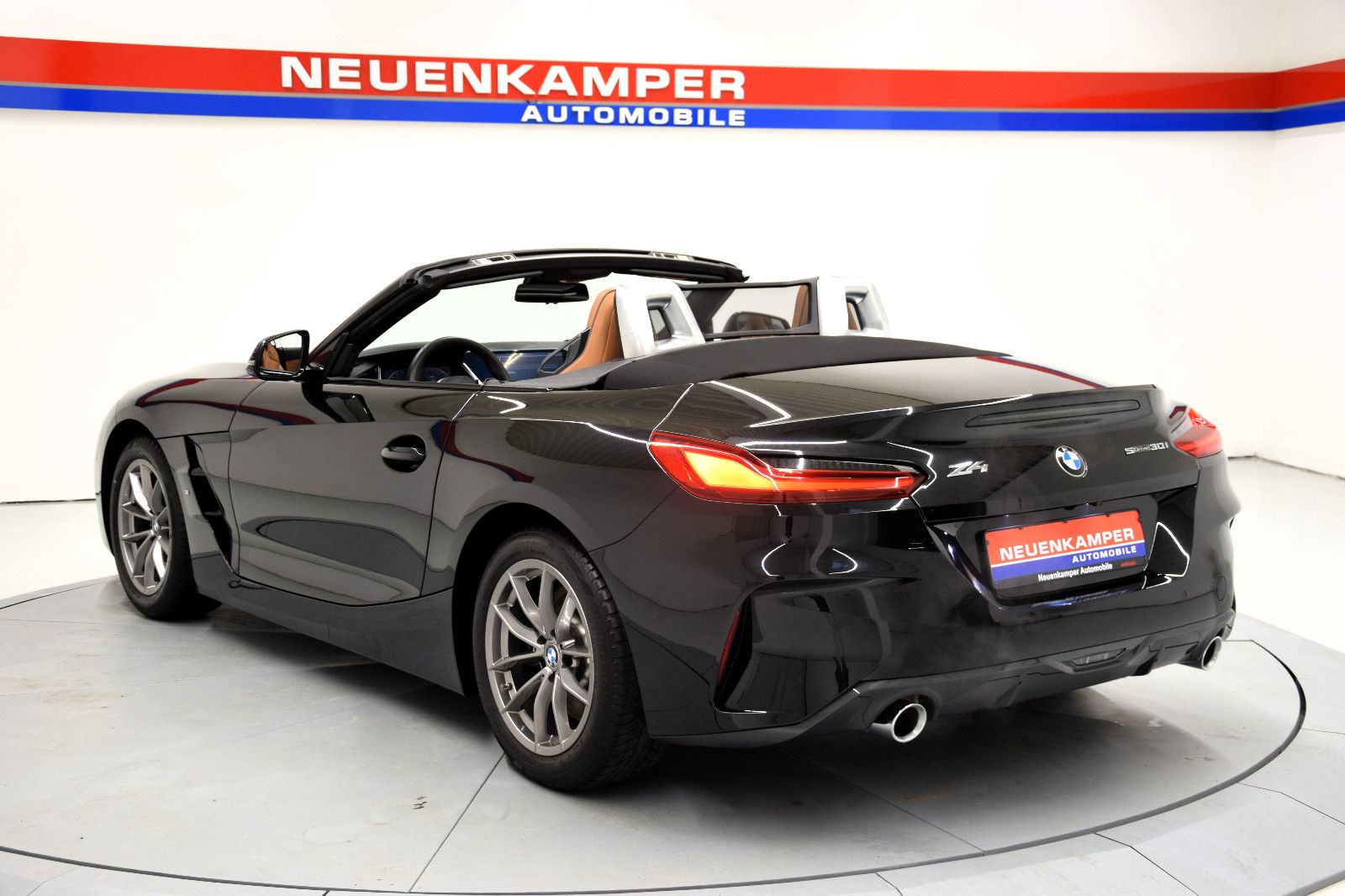 Fahrzeugabbildung BMW Z4 30i M Sport Steptronic ACC HuD Memory Ambi