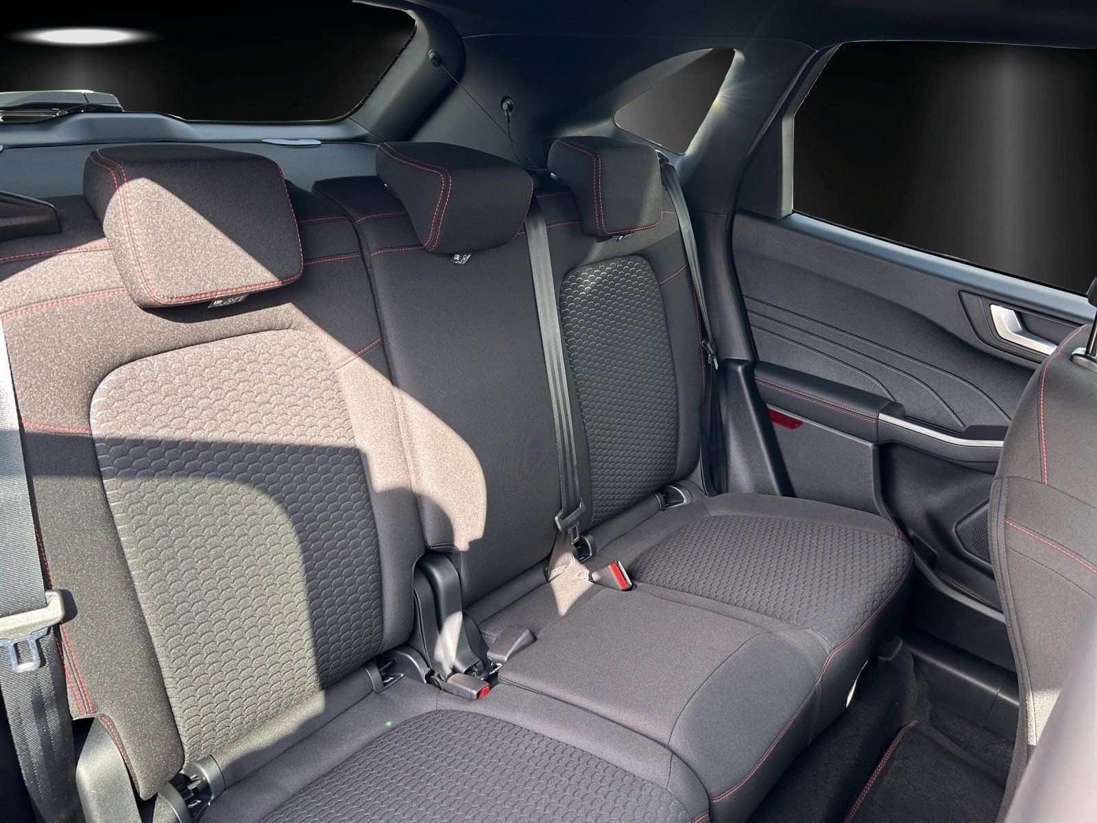 Fahrzeugabbildung Ford Ford Kuga ST-Line Automatik,FGS 3.-5 Jahr