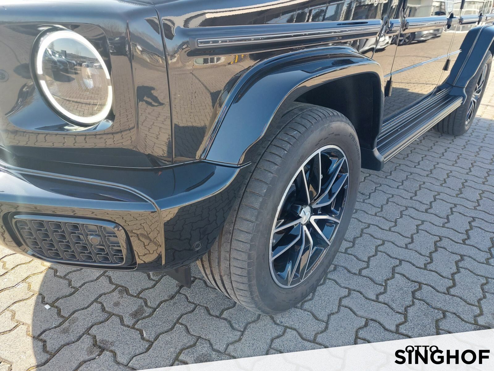 Fahrzeugabbildung Mercedes-Benz G 450 d AMG +Superior+Night+AHK+dyn.LED+360°+20"