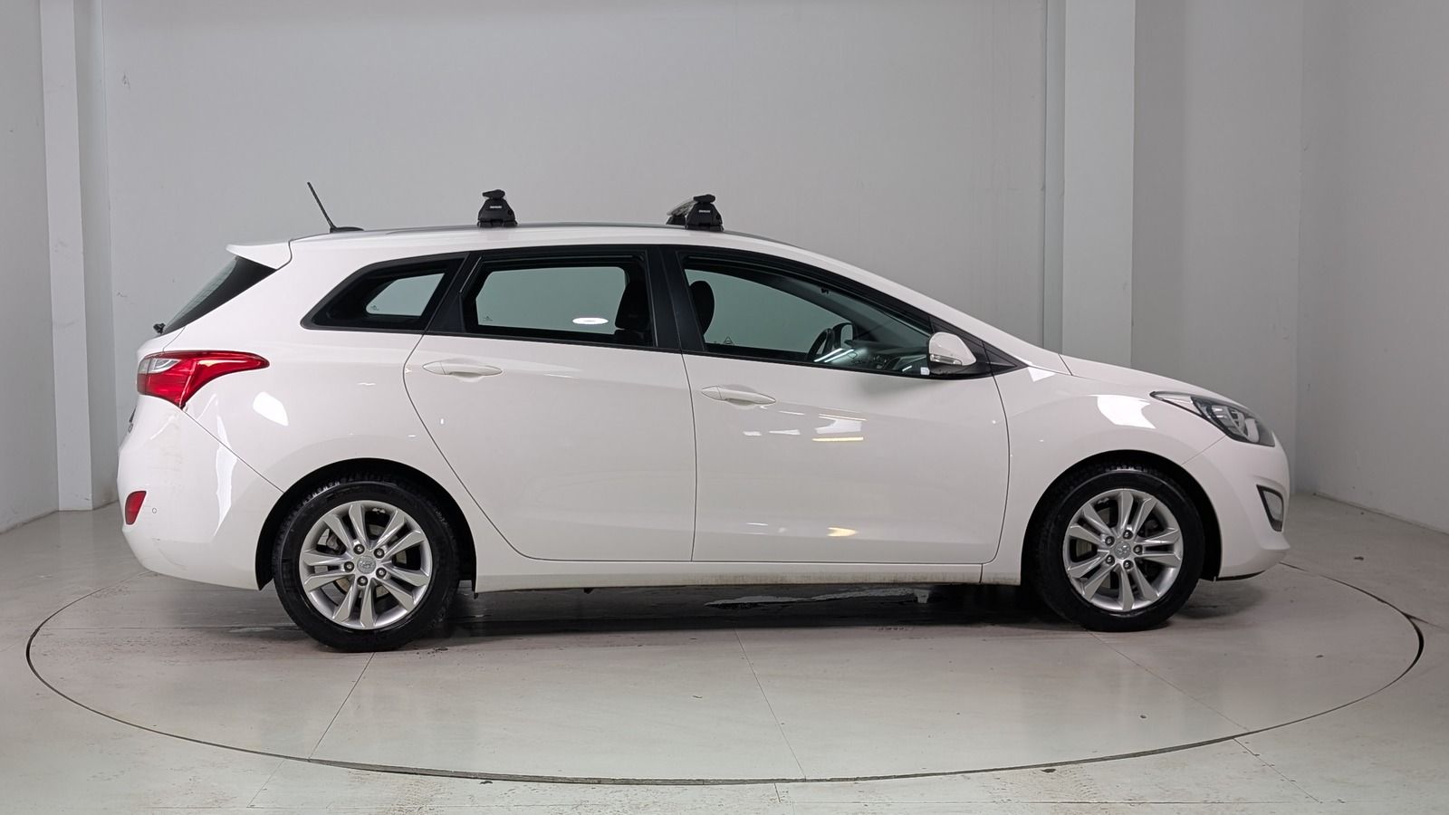 Fahrzeugabbildung Hyundai i30 cw Klimaauto. * Sitzhzg * PDC