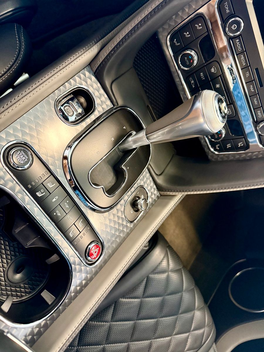 Fahrzeugabbildung Bentley Continental GT W12 Speed Keramik/NAIM/Massage/21