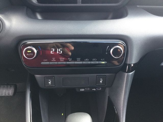 Yaris 1.5 Hybrid Team Deutschland KAMERA ACC LED