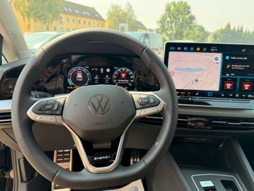 Volkswagen Golf Lim. 1.5 eTSI 150PS Energy, LED, KAMERA