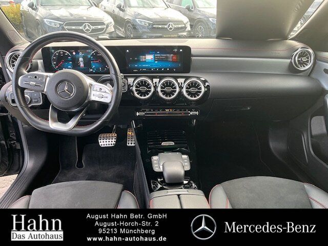 Fahrzeugabbildung Mercedes-Benz CLA 250 4M Shooting Brake AMG/NIGHT/LED/PANO/..