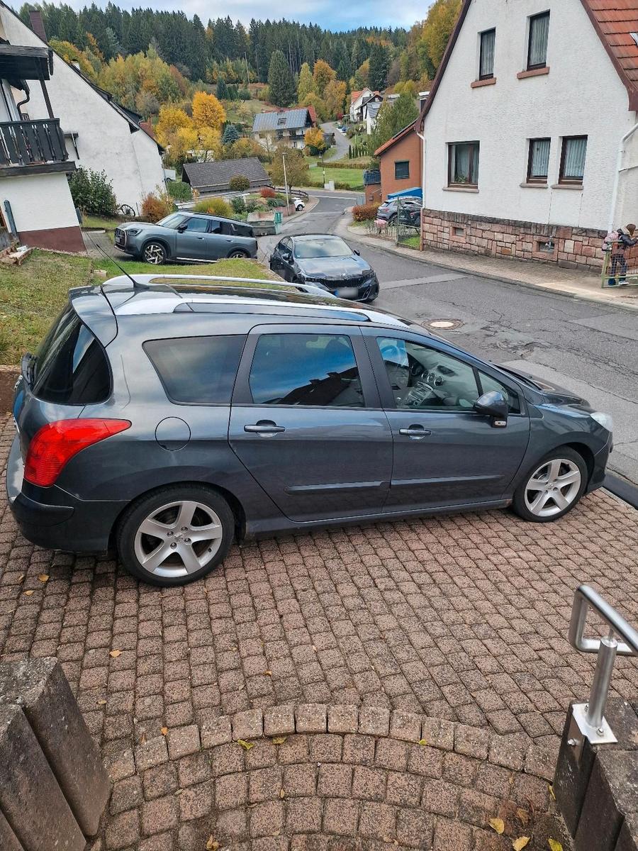 Peugeot 308 2009 — engine 150 HP (110kW)