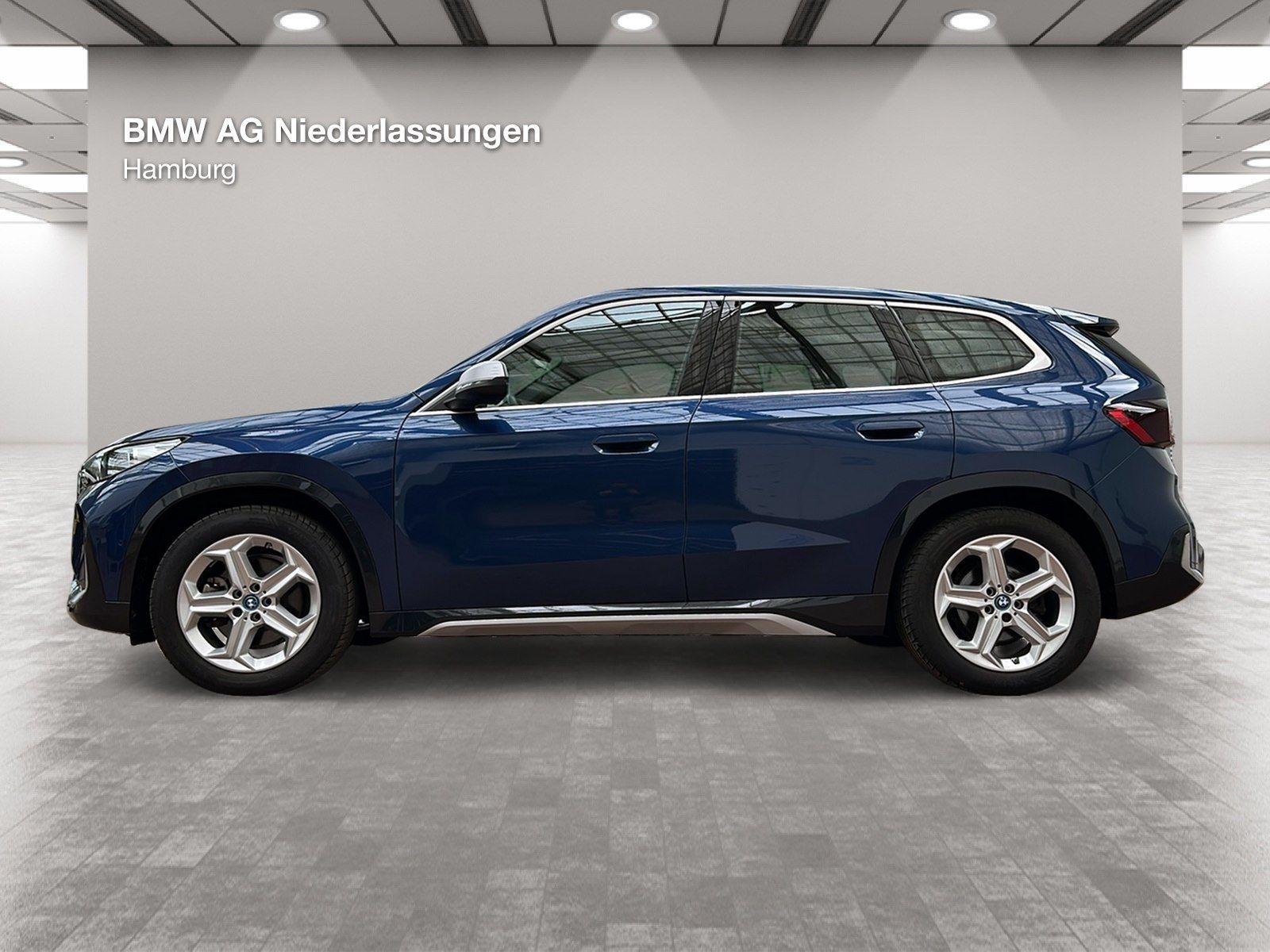 BMW iX1 xDrive30 Driv.Assist+ Harman/K Kamera LED imagem 2