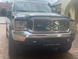 Ford Excursion Limited - aus 2000: Geländewagen