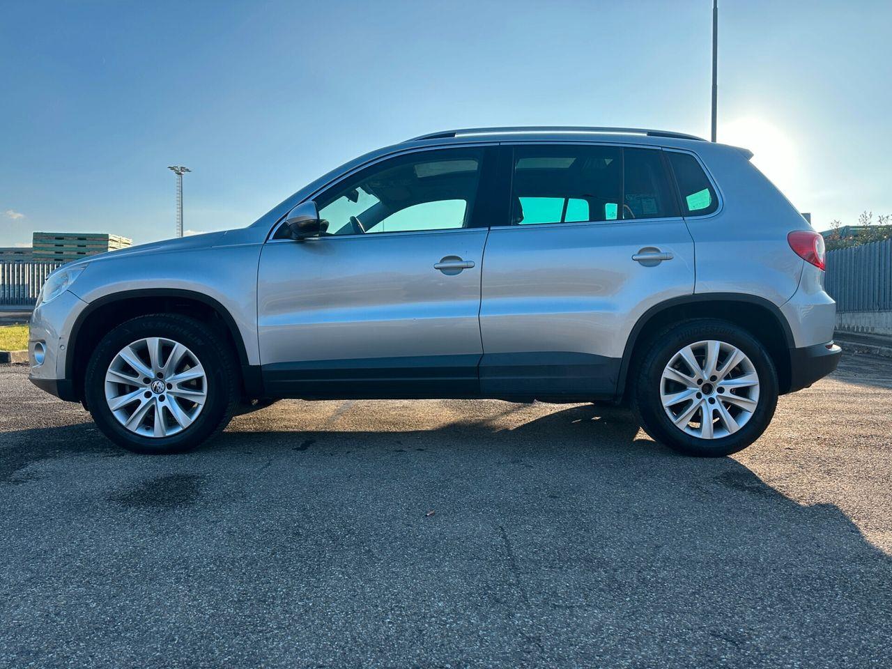 Volkswagen Tiguan 2011 — photo 8