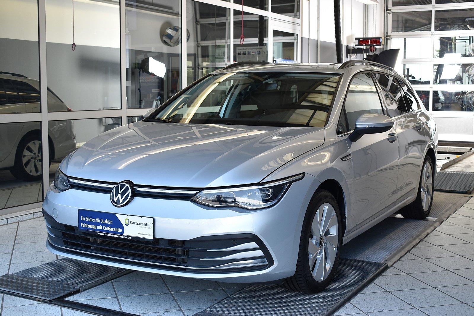 Volkswagen Golf VIII 2.0TDI Style DSG*AHK*Cockpit Digital
