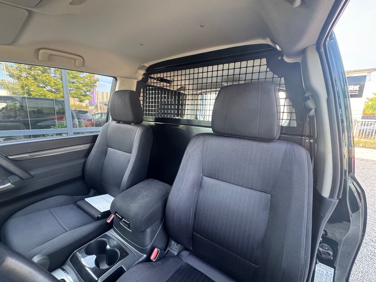 MITSUBISHI Pajero Pajero MT 3.2 DI-D Austria*LKW*2-Sitzer*TÜV Neu*, Ansicht 15
