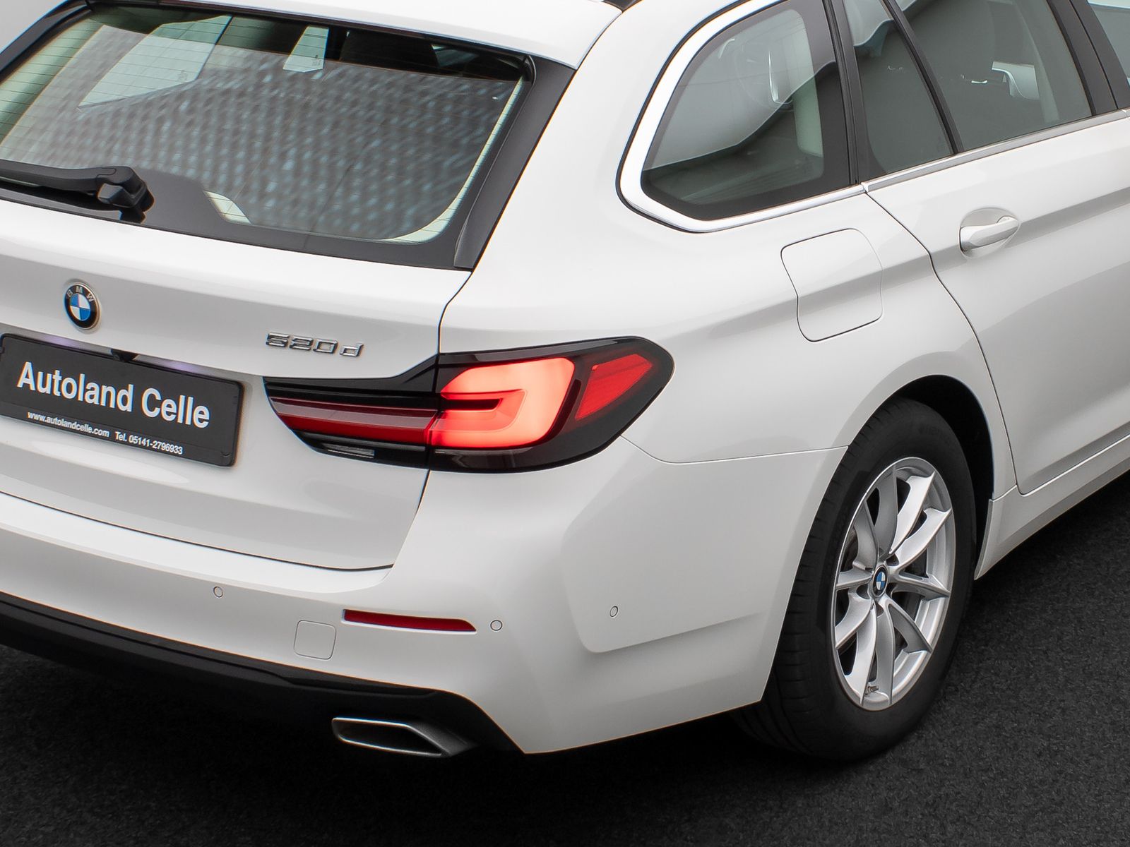 Fahrzeugabbildung BMW 520d Kamera DAB Leder 4xKlima AHK Alarm Sport