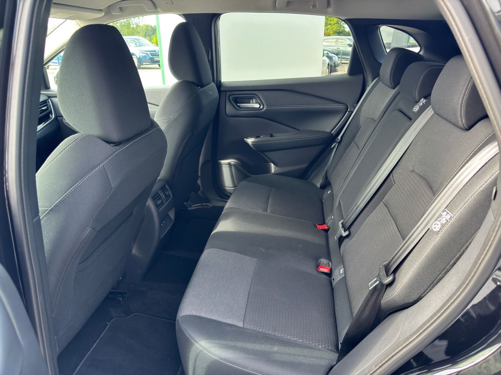 Fahrzeugabbildung Nissan Qashqai 1.5 VC-T N-Connecta*360°Cam*NAVI*eHeck