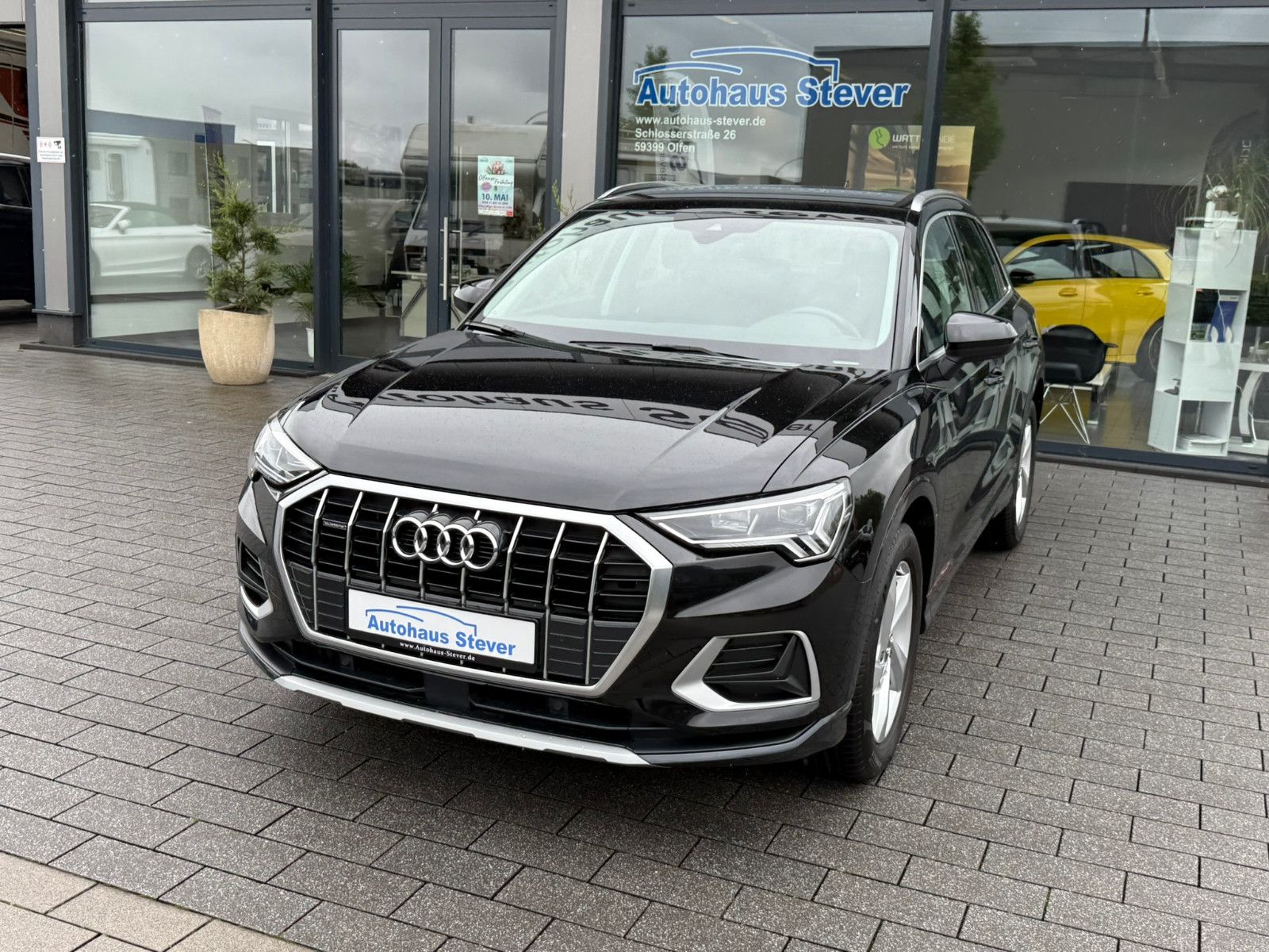 Fahrzeugabbildung Audi Q3 40 TFSI quattro advanced