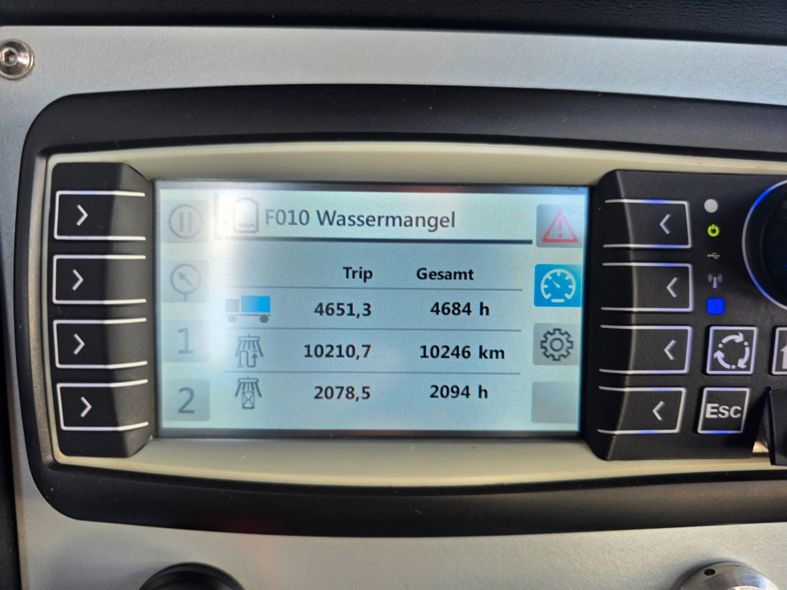 Fahrzeugabbildung Mercedes-Benz Atego 1323 LKO FAUN VIAJET 6 R H - Heckabsaugung