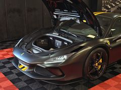 Fahrzeugabbildung Ferrari F8 Tributo (RACING/LIFT/CARBON/CAMERA/ GARANTIE!