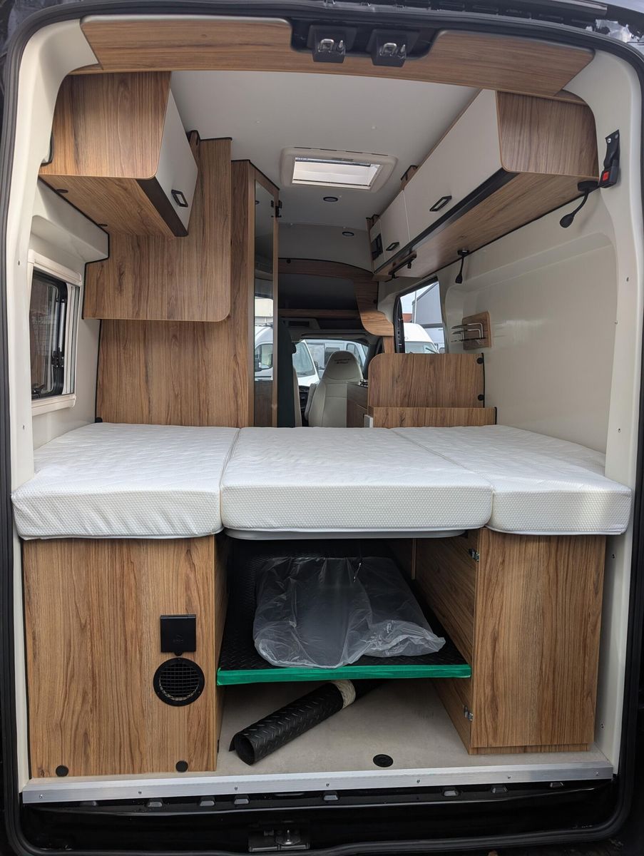 Fahrzeugabbildung Karmann Dexter 4x4 DE 560 AW Rückfahrkamera