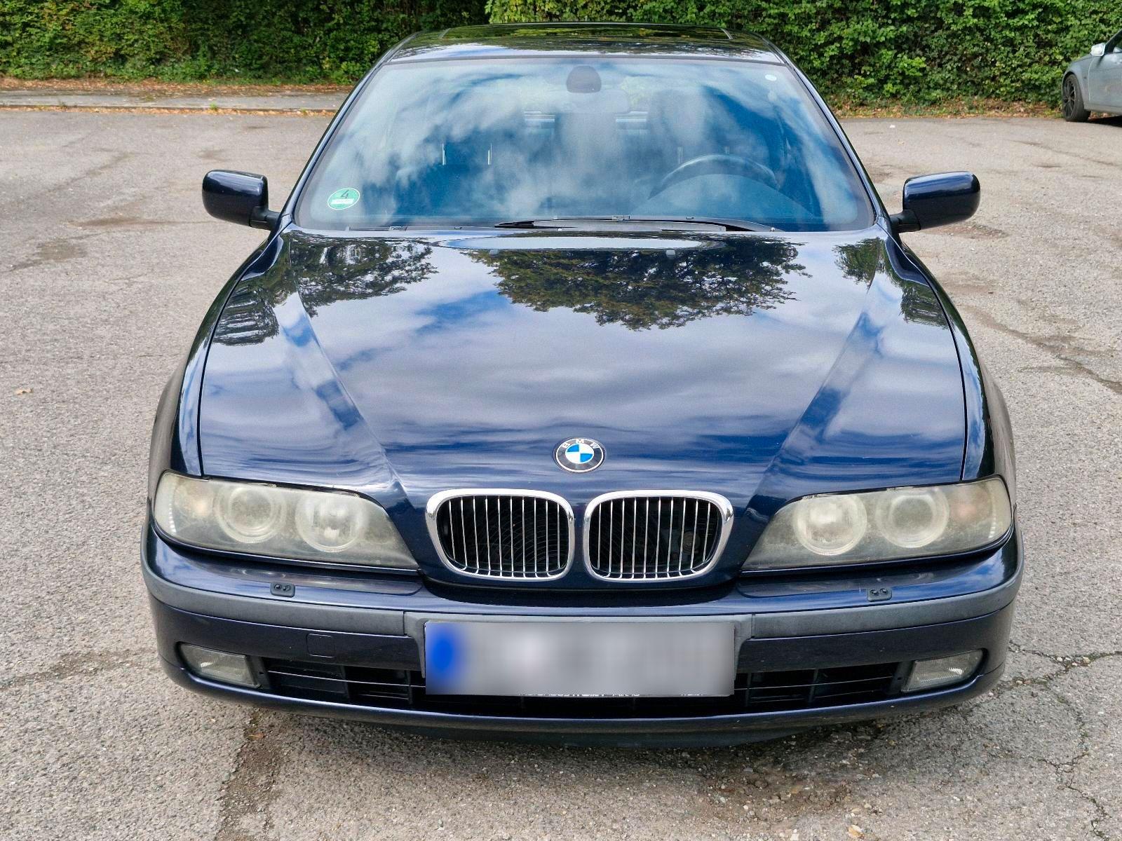 BMW 528