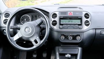 Volkswagen Tiguan - 8